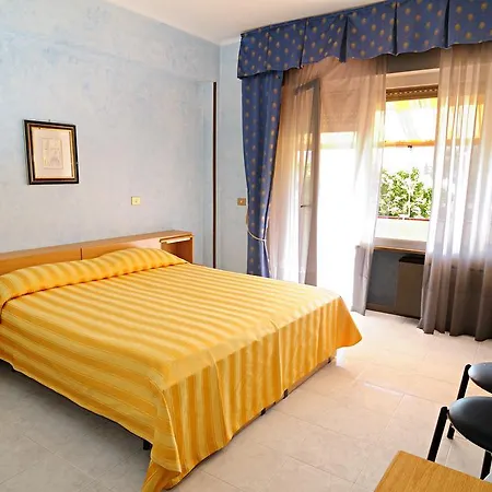 Paradiso Отель 3*